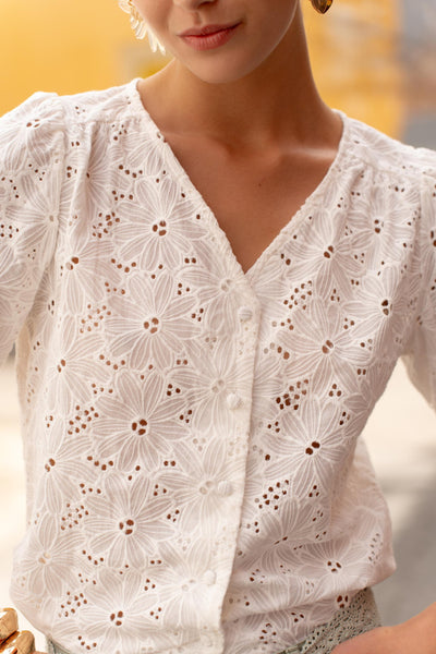Broderie top